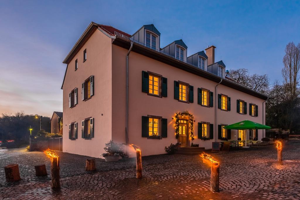 Hotel Landgasthaus Wintringer Hof Saarbrücken Exterior foto