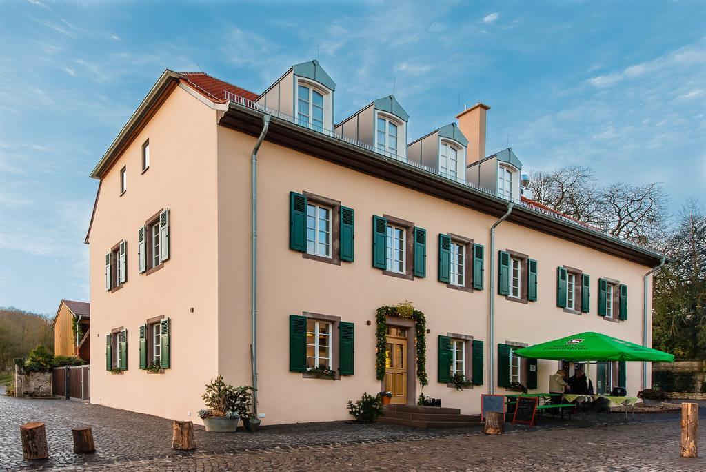 Hotel Landgasthaus Wintringer Hof Saarbrücken Exterior foto